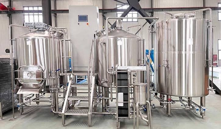 Scaling the Craft: Equipment Requirements for Nanobreweries vs. Microbreweries