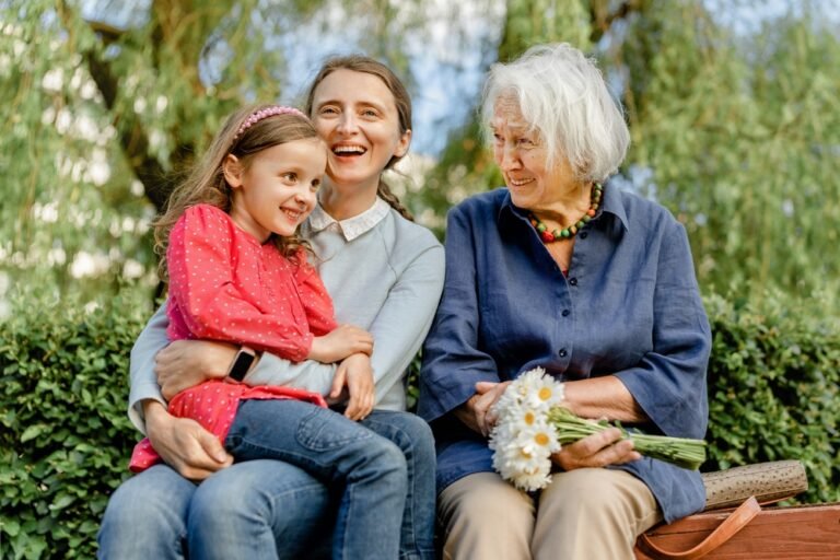 5 Tips for Emotionally Supporting a Loved One’s Transition to a Senior Living Community